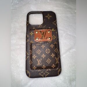 Brown 15 pro Max Phone Case